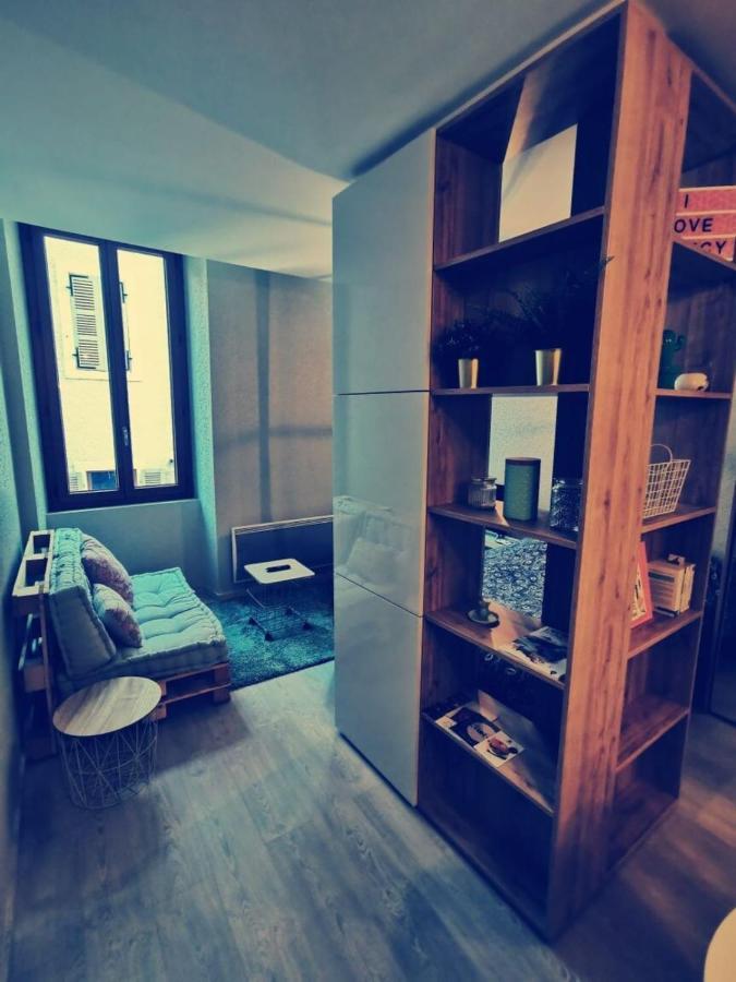 Super studio idéalement situé en vieille ville Annecy Extérieur photo
